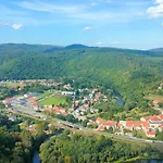 Gory Bardzkie Lägenhet Bardo